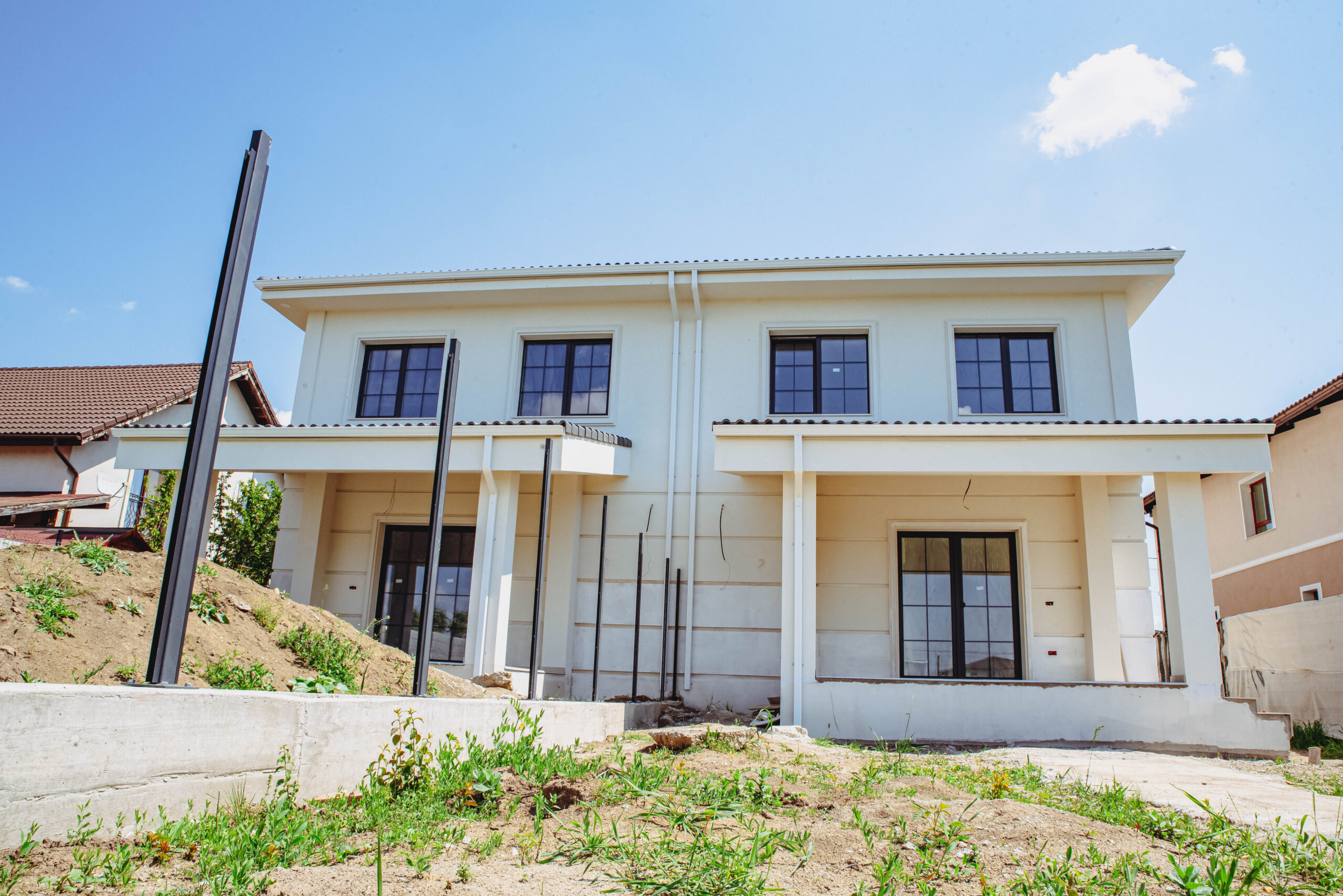 DUPLEX MOSNITA - Un proiect sustinut de CANOVA CCM & CCB Developing Timisoara, dezvoltator imobiliar cu peste 15 ani experienta in Timisoara.